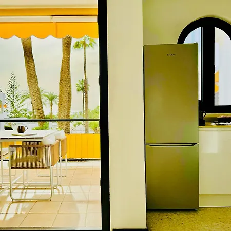 Canaryislandshost I Marina *