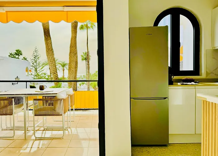 Canaryislandshost I Marina *