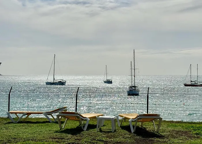 Canaryislandshost I Marina *